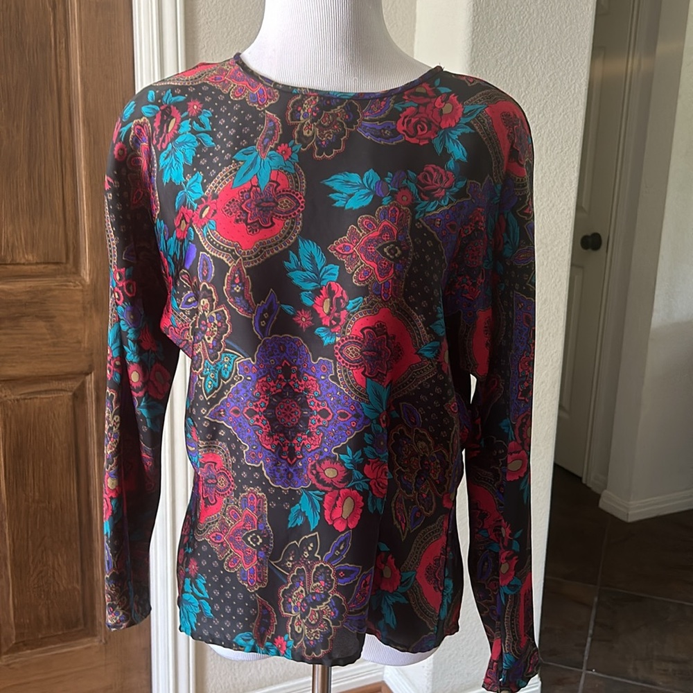 Vintage Secretary Top Blouse Boho Size 6  Paisley Boho Hong Kong Padded Shoulder